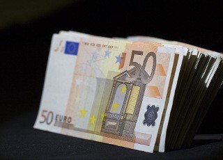 options_signal's tweet image. RT @forexstrategies: #FX levels to watch – #EUR/#USD, #GBP/#USD, #USD/#JPY - IG dlvr.it/Q96H1S  #GBP