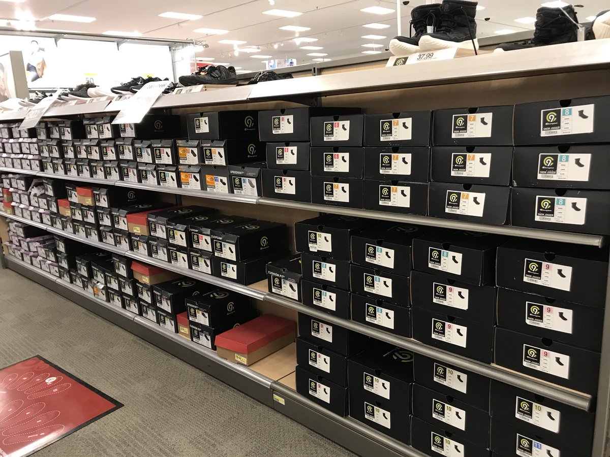 angieh717's tweet photo. Need some new workout shoes to go with your resolution or to cross campus?  Btown has them for you!!  #zonedandready #newyearnewyou #enjoylife #snowfilledcampus @salamlazkani @rickd0055 @ContrucciJoe https://t.co/wCpmRpocbL
