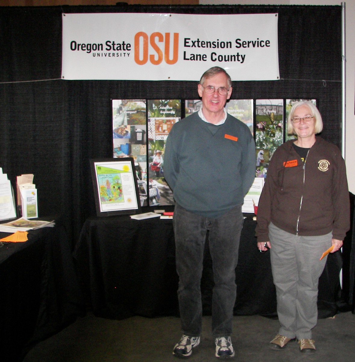 EugeneHomeShow's tweet image. We love supporting OSU Extension Service at our shows!  They taught hundreds of seminars &amp;amp; answered thousands of attendee questions at our home &amp;amp; garden shows.  Happy Retirement Linda Renslow it&apos;s been so great working with you!  @OSUExtLane  #ExtensionService #MasterGardener