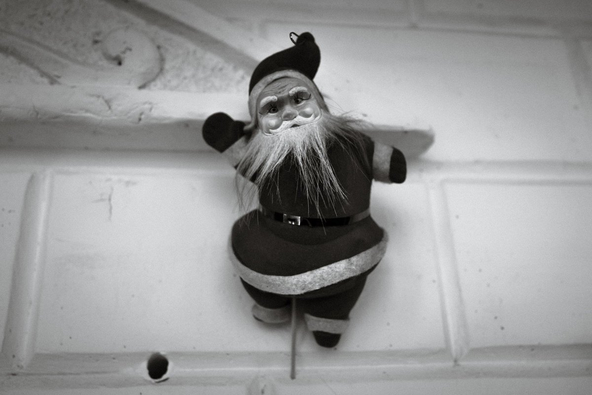 Wall Santa.