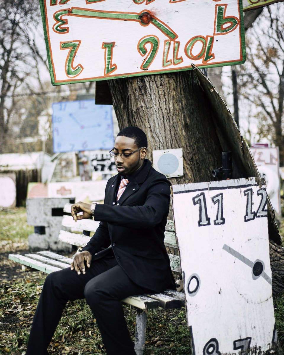 theycallmeRIP_'s tweet photo. It's almost time for yall to see what I've been cooking! My day 1's know me. The rest of yall.. #STAYTUNED! https://t.co/iVQKbyVsnn