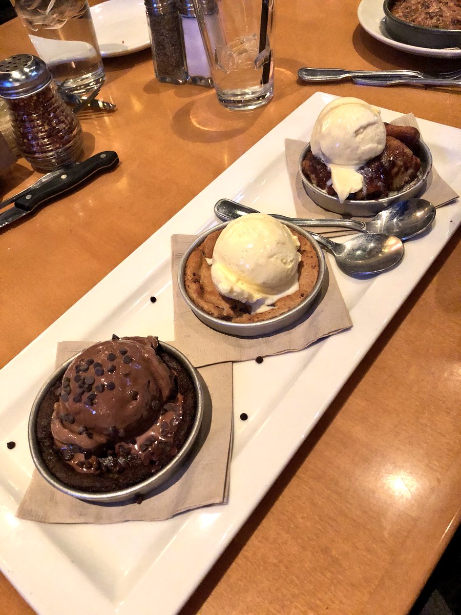 It’s pizookie time! 🍪🍦