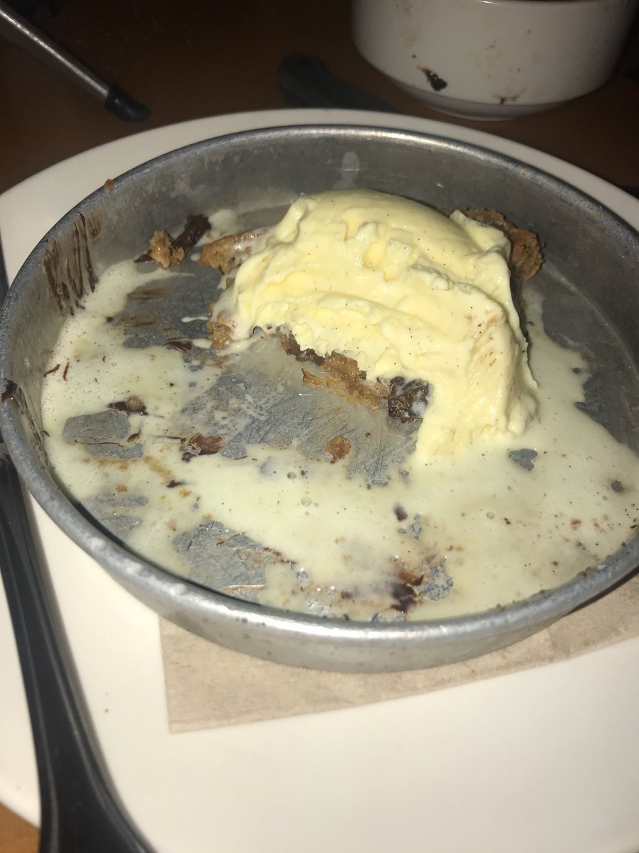 It’s pizookie time! 🍪🍦