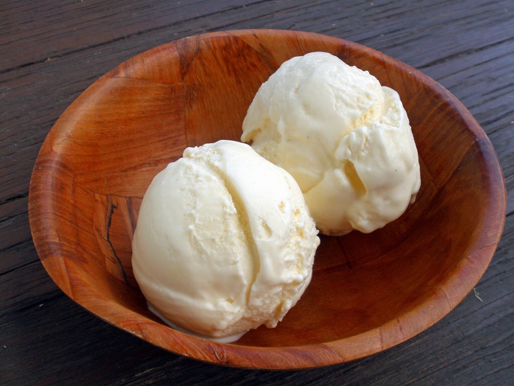 It's vanilla ice cream time🍦