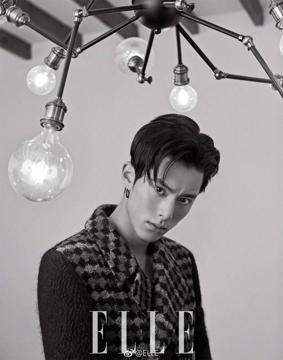 꽃보다 남자 중드 리메이크 판 드라마 “신 流星花园 유성화원) f4와 산차이의 엘르 새화보사진. F4멤버들과 산차이 심월의 화보. 친구들 볼수록...