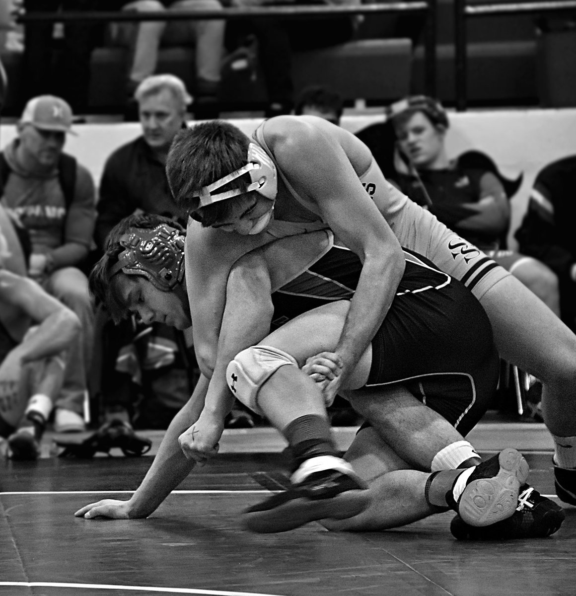 CopelandImage's tweet photo. First day of the Geary invitational tournament! @SanditeWrestlin #wrestling https://t.co/koDdmGvt2k