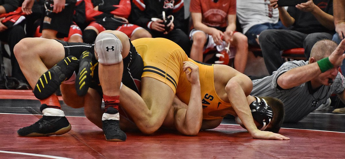 CopelandImage's tweet photo. First day of the Geary invitational tournament! @SanditeWrestlin #wrestling https://t.co/koDdmGvt2k