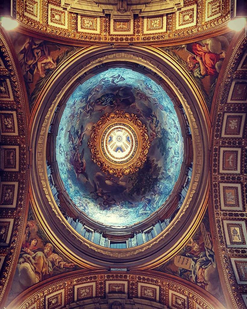 Imeshd's tweet photo. Back at it again! Trying to clear out the backlog of photos. Major throwback! .
.
.
.
.
.
.
.
#photooftheday #picoftheday #instagood #instadaily #igers #pattern #symmetry #church #stpetersbasilica #italy #rome #viewfrombottom #travelgram #travel #vatican… https://t.co/fjNKhuJmz8 https://t.co/mymXuoXU0B