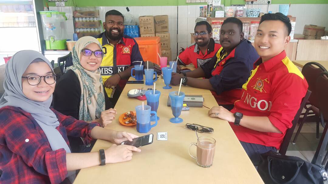 ApbmSelangor's tweet photo. Mesyuarat pertama bagi Ahli-ahli Parlimen Belia Malaysia Negeri Selangor bagi tahun 2018. Semoga segala perancangan dapai dilaksanakan dengan penuh komitmen dan semangat baru. #APBMSelangor #ParlimenBeliaMalaysia #BeliaSelangor #S25 #SS https://t.co/kBLjdXxrzM