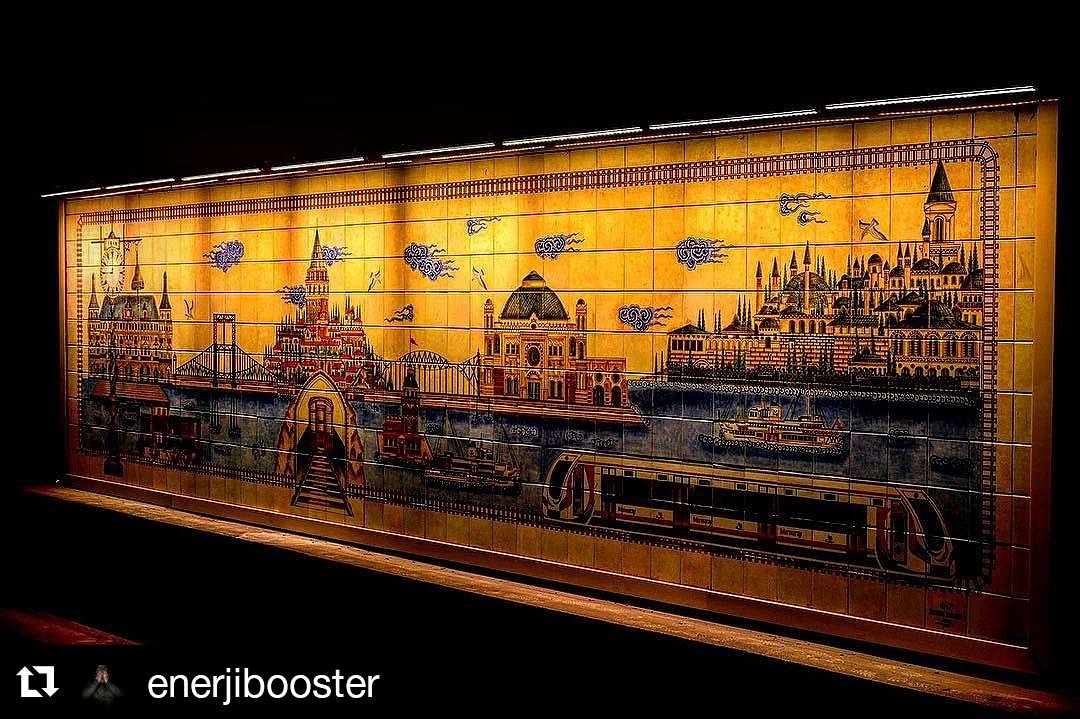 Tüm yolcularımıza #güzelbirhaftasonudileriz. 
#TCDDTaşımacılık #UDHB  #Marmaray