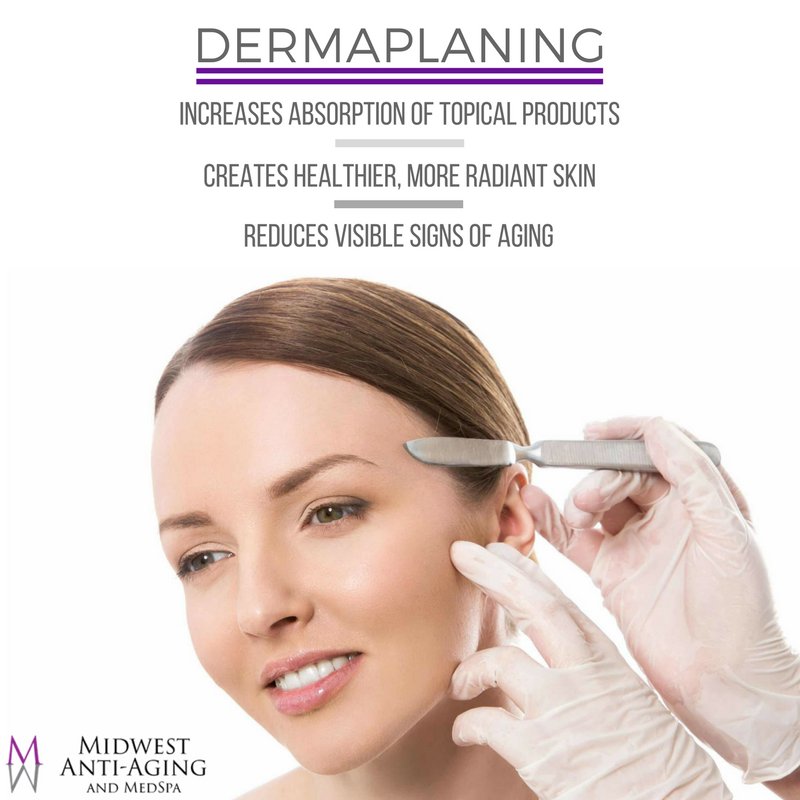 midwestaging's tweet image. Dermaplaning gives amazing results immediately, leaving the skin glowing, smooth and fuzz free ✨Join us for our Holiday party tomorrow to take advantage of the $60 dermaplaning special pricing! 🎄
#dermaplaning #beauty #glowingskin