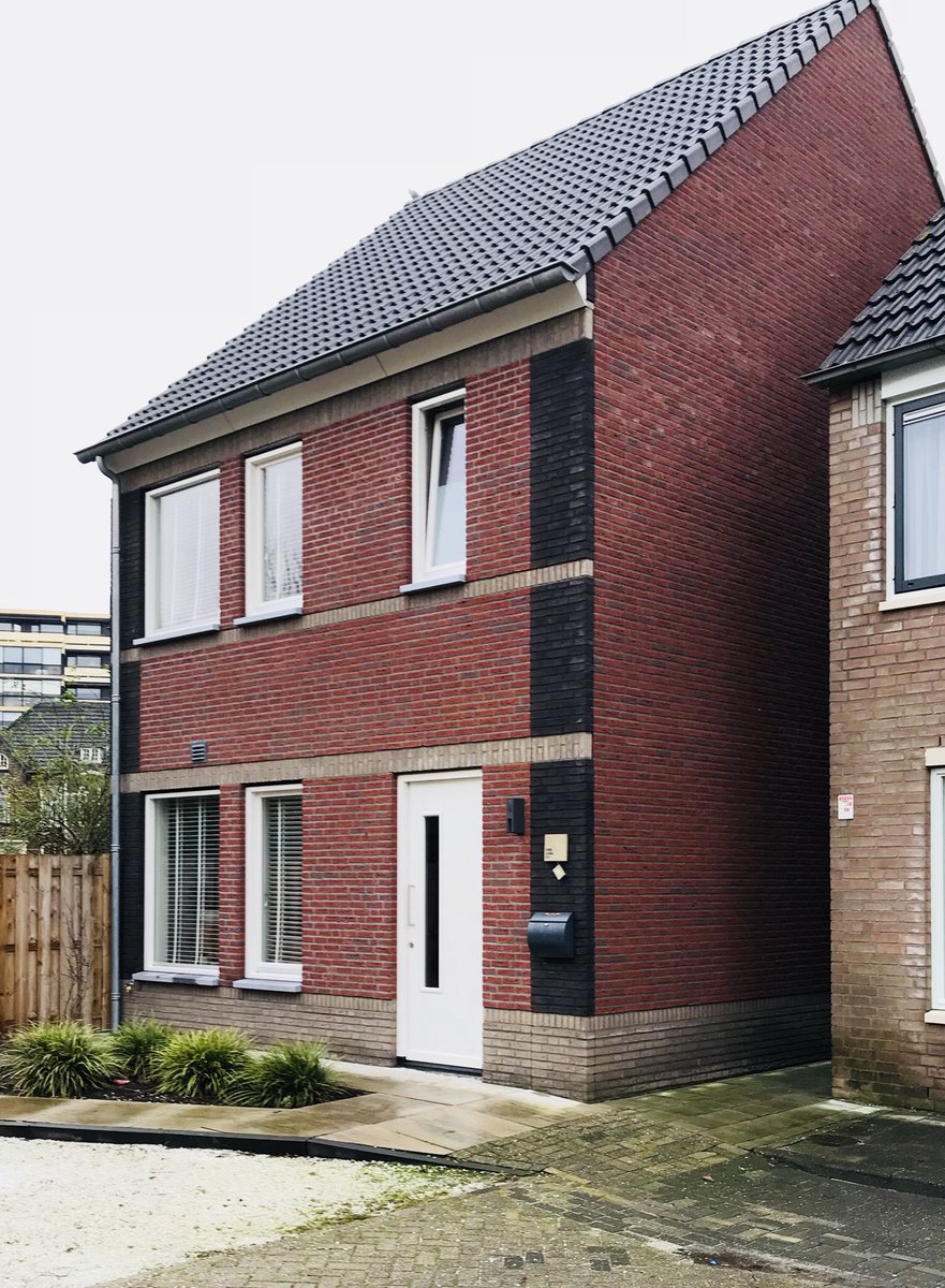 YES_styling's tweet image. De eerste #verkoopstyling van #2018 is een feit! Samen met mijn assistent deze keer! Binnenkort op #funda #hemelrijken #eindhoven