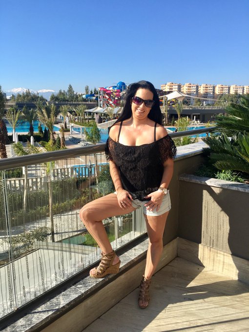 Ist euch auch so heiss? Muss mich wohl mal umziehen gehen https://t.co/HGMMAOfVzf<a href="/tag/model"class="tags"><span>#model</span></a><a href="/tag/fitness"class="tags"><span>#fitness</span></a><a href="/tag/sweet"class="tags"><span>#sweet</span></a><a href="/tag/workout"class="tags"><span>#workout</span></a><a href="/tag/body"class="tags"><span>#body</span></a><a href="/tag/fit"class="tags"><span>#fit</span></a><a href="/tag/style"class="tags"><span>#style</span></a>