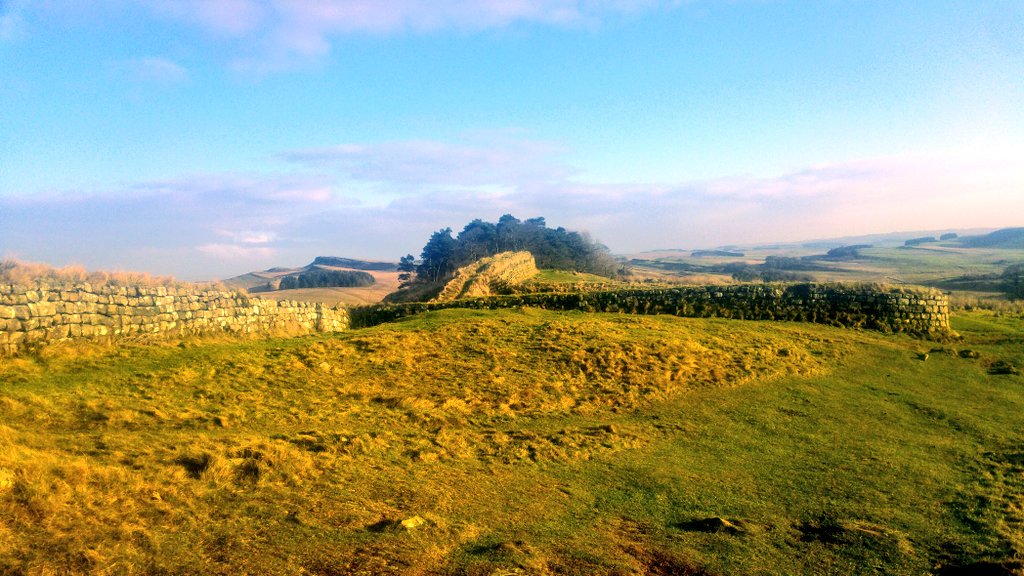 #hadrianswall #nationaltrail from Steel Rigg to #Housesteads from today - nice to see in the first picture the wall has been repaired by the #nationaltrust
