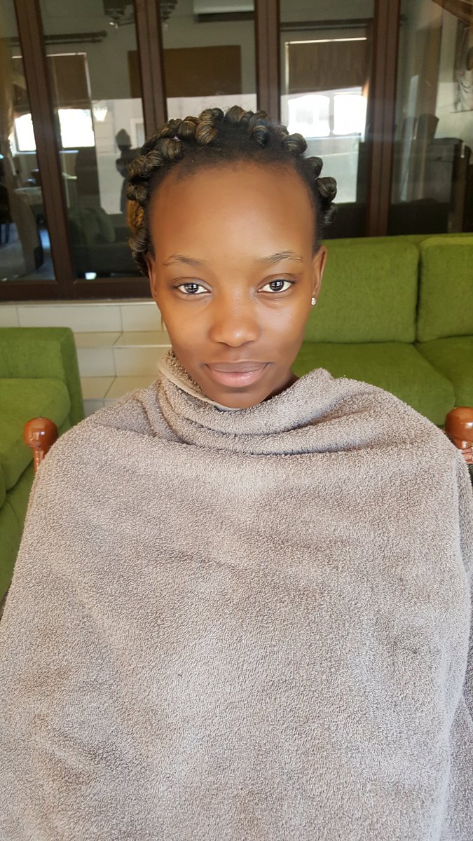KabeloMiltxn's tweet photo. @BijouxFaces is back into the swing of things. #BijouxBridesmaid https://t.co/b52HfbhOH2
