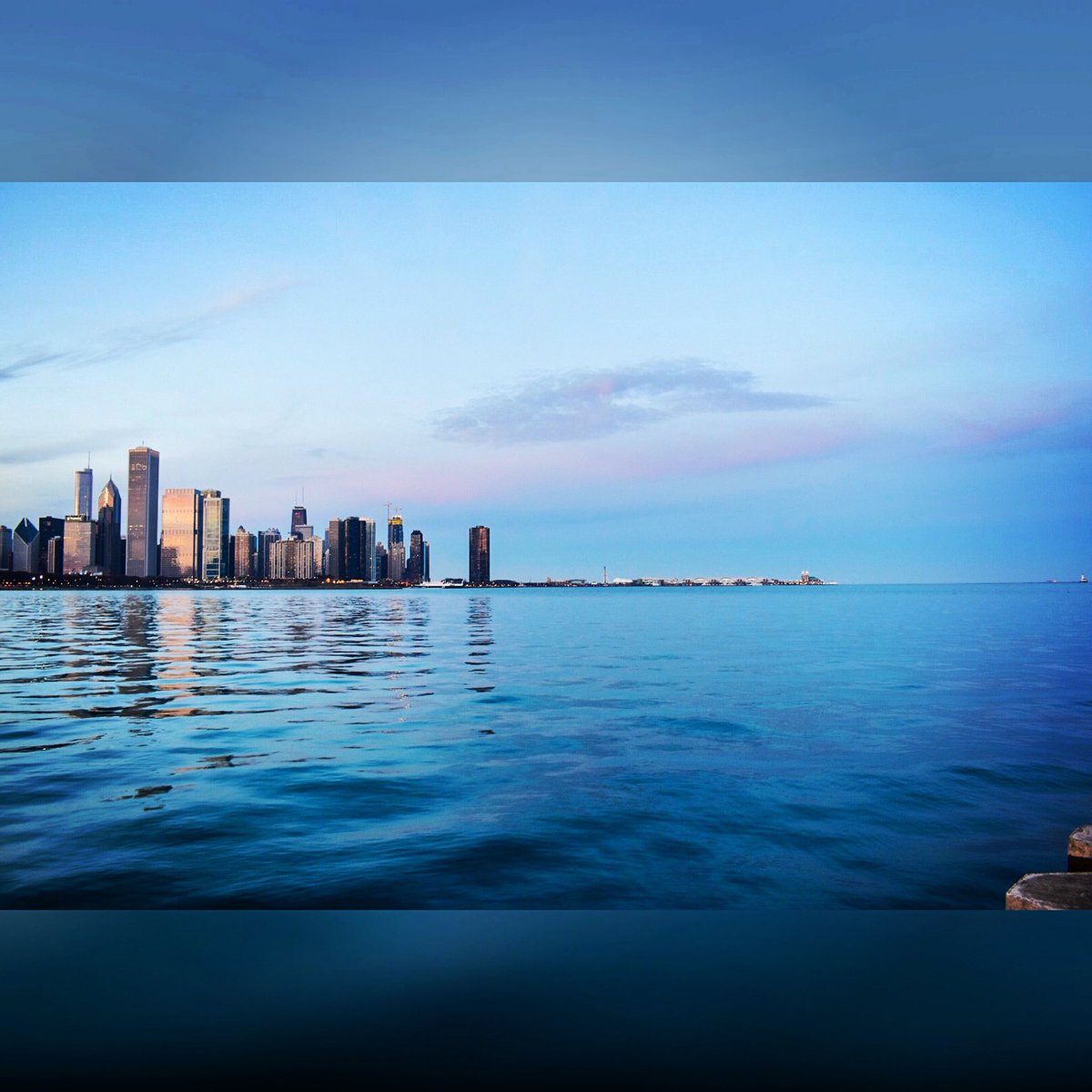 Colorful3Random's tweet photo. Chicago ❤️💙💚💜
#bloggerphotography #navypier #chicagophotography #lakemichigan #art #landscapephotography #landscapelover #landscape_captures #landscapes #landscape_photography https://t.co/fiIXjrdH7i