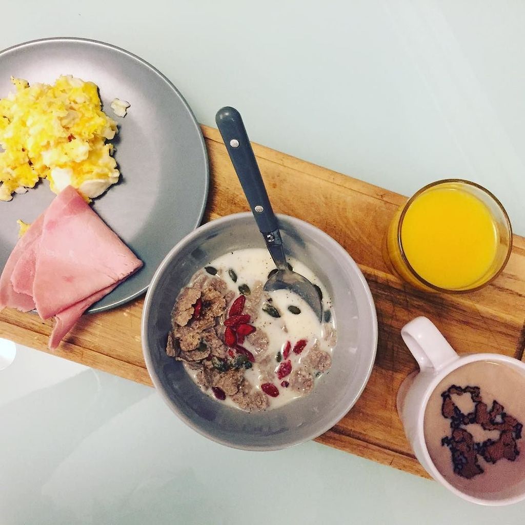 labobordelaise's tweet photo. Breakfast ! #fitgirl #fit #fitnessaddict #fitmotivation #fitness #healthy #healthyfood #healthylifestyle #lesmills #workout #basicfitfr #fitfam #eatclean #stronggirl #training #muscu #eathealthy #fitfrenchies #mangersain #bio #motivation #fitspiration #sportaddict #healthych… https://t.co/IEB1mgu04a