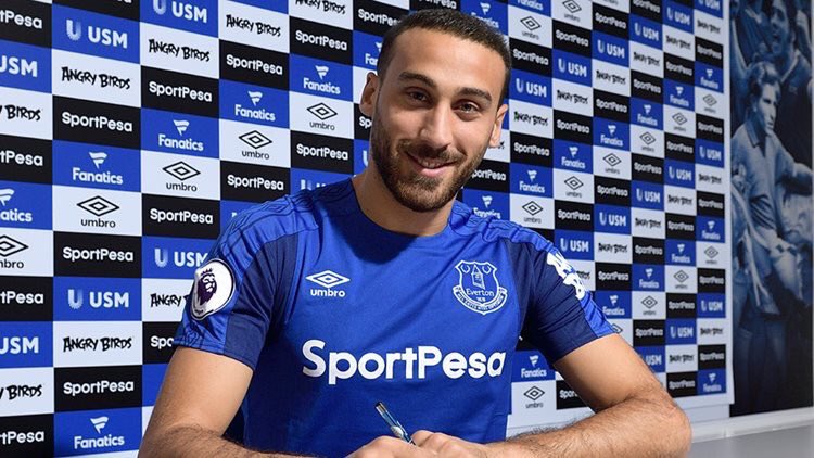 DeadlineDayLive's tweet photo. 📝 ICYMI: It was a big day in the transfer window yesterday, with Chelsea signing Ross Barkley for £15m and Cenk Tosun joining Everton for around £25m. (Source: @ChelseaFC and @Everton) https://t.co/mj7DUtceEU