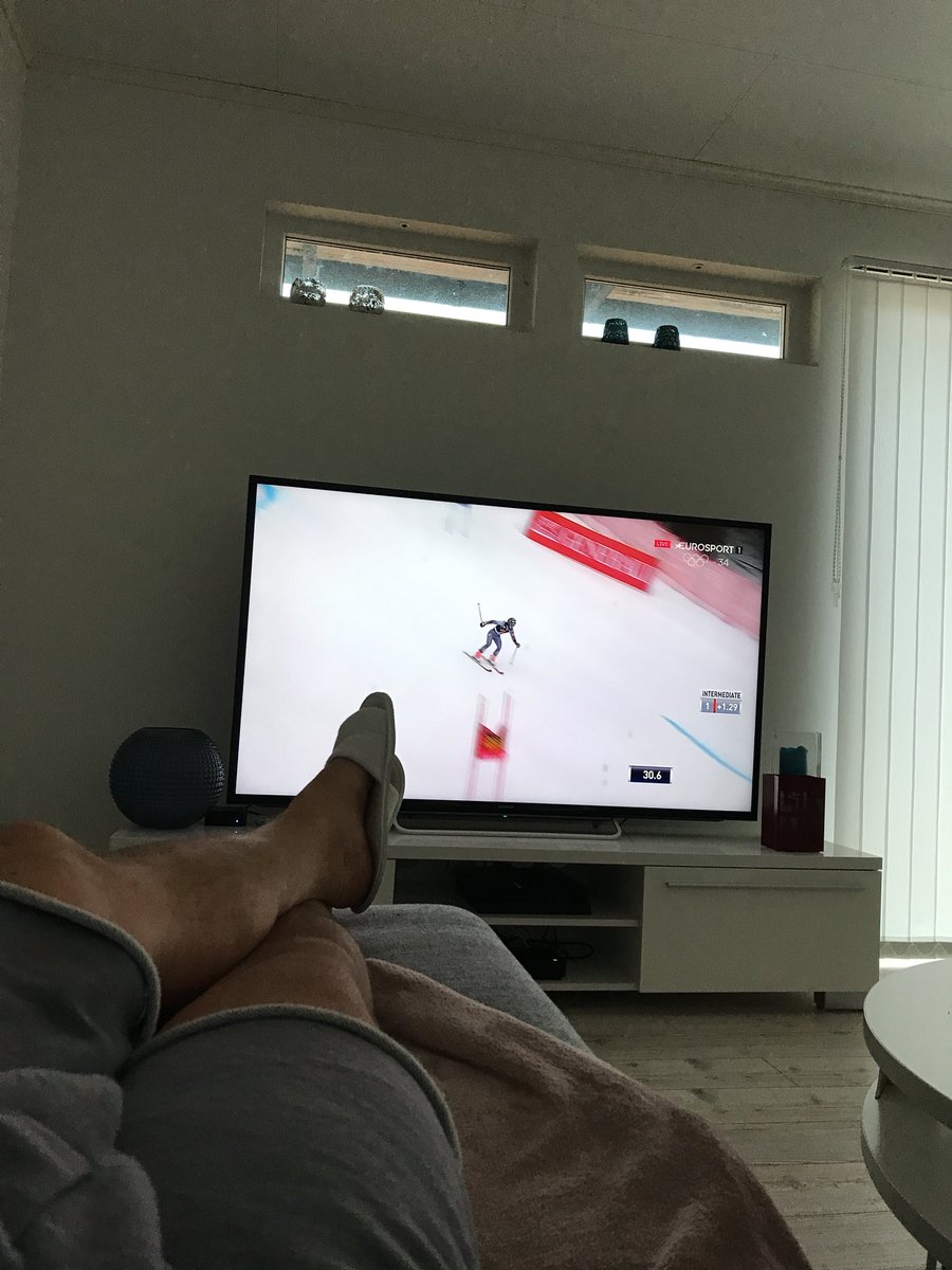 geobben's tweet photo. Morning relax... https://t.co/sDAG7ozQrP