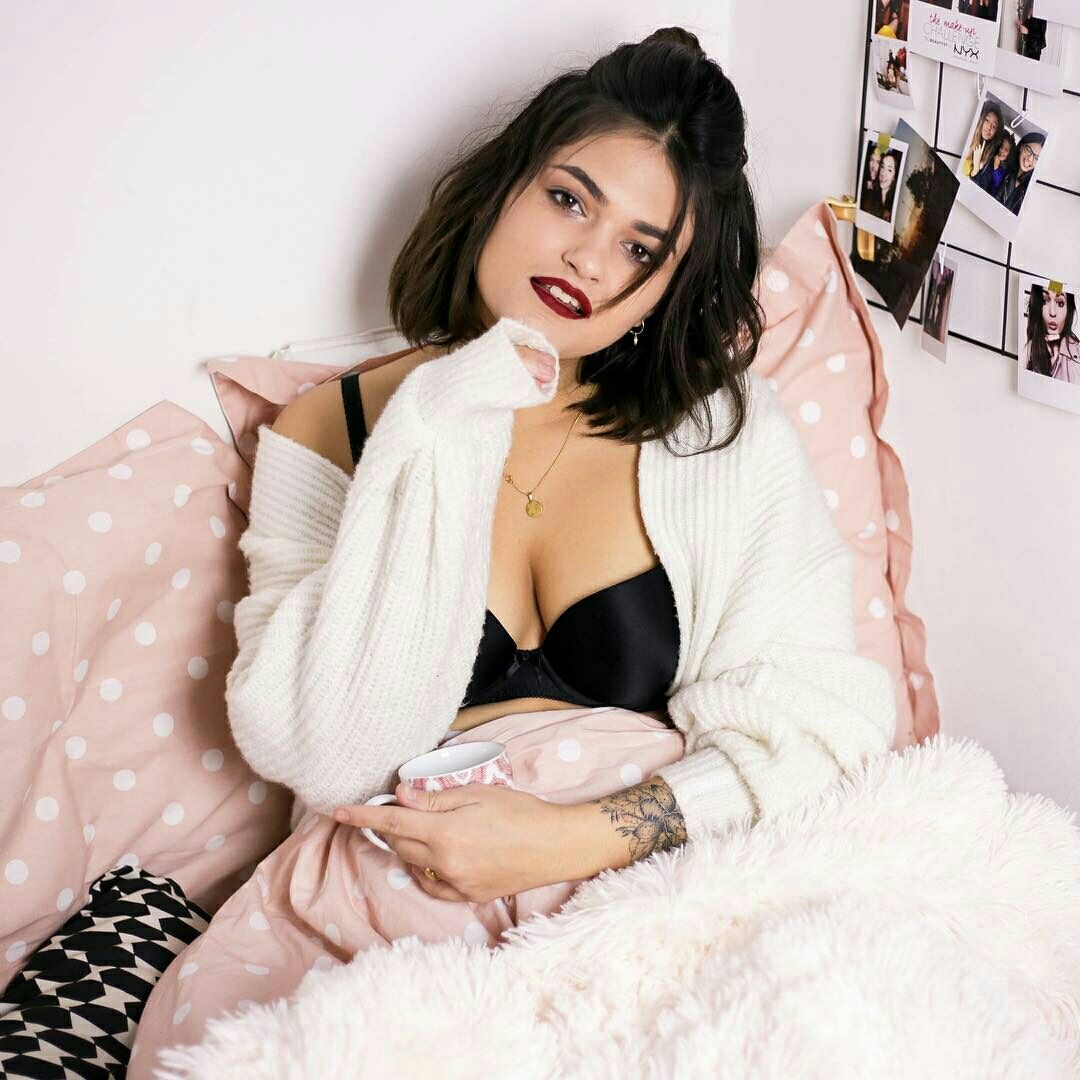 GranLenceria_es's tweet photo. Deco de @freyalingerie es el push up para mujeres con mucho pecho, como @tyciadchannel Eleva sin aumentar. #GranLenceria #MuchoPecho #SujetadoresCopasGrandes #pechugonas https://t.co/WNbxGm4Xzs