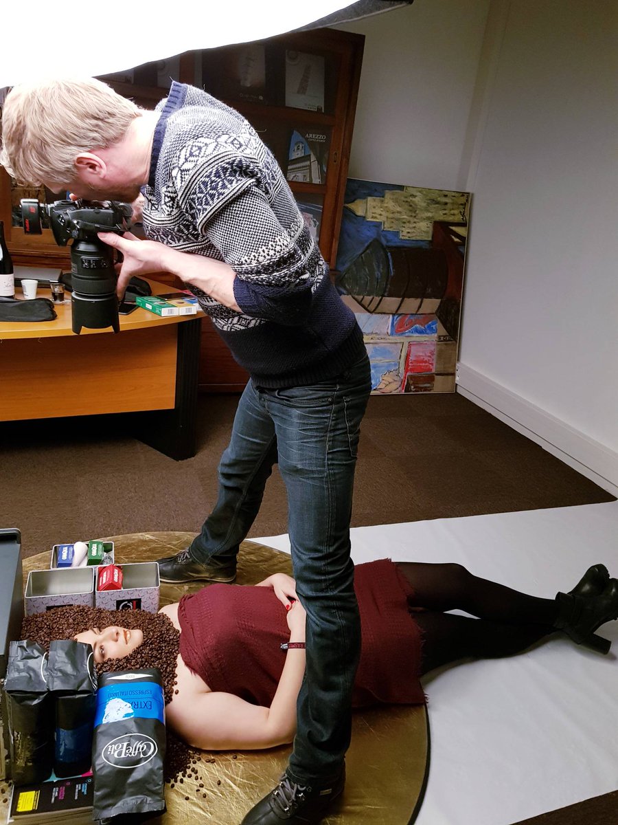 selectcaffe's tweet image. Shooting photos par Romuald