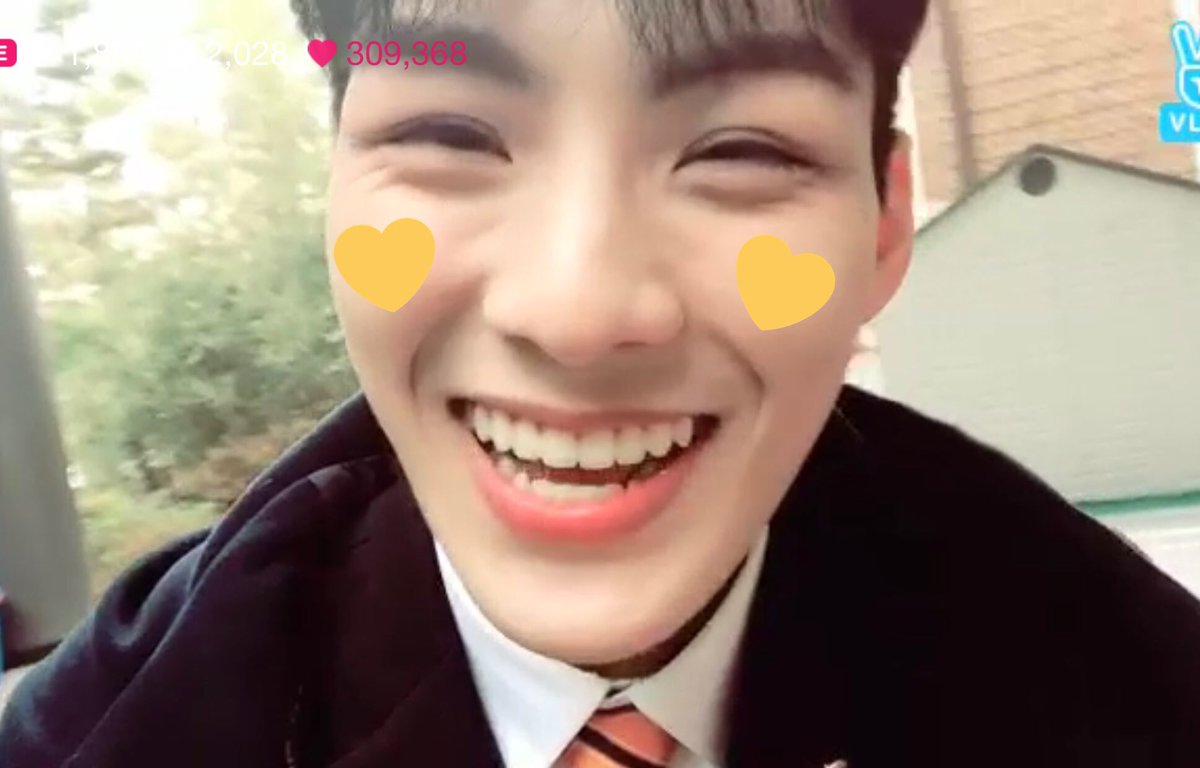 i love youuuuu and hope you had a great day todayyy and continue to smile and laugh. you’re probably working hard on your comeback, just please don’t over work yourself! :( if smiles could make flowers bloom, then yours could make the prettiest garden bloom flawlessly. 