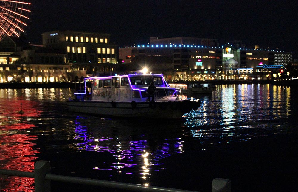 みなとみらいの夜景、綺麗ですね。