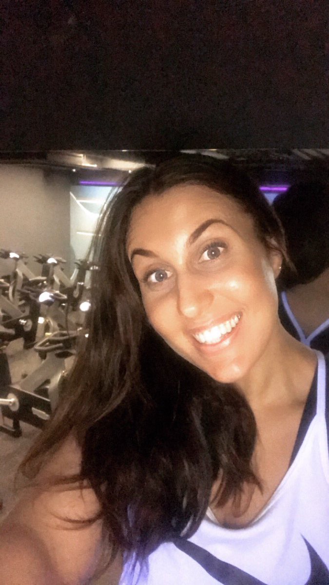 hannahllewin's tweet photo. SaturSLAY! Teaching #bestcycle this morning in South Ken, then home to my little boy. Join me next week if you fancy a sweaty start to your Saturday!! Have a fab weekend ❤️ #spinning #spin #cycle https://t.co/0UKlu4PhHO