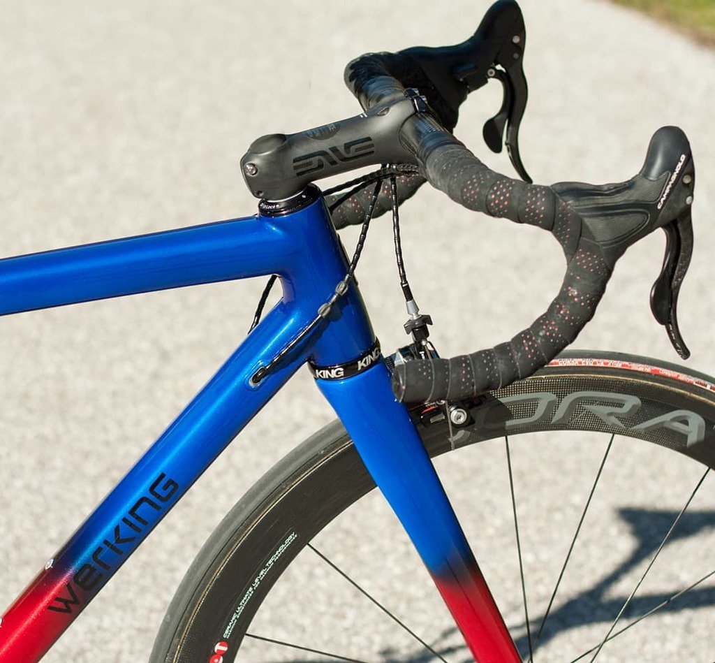werkingcycle's tweet photo. Only the best components on Werking frameset

#werkingcycles #werkingcycle #irideenve #chriskingbuzz #chrisking #alpitude #campagnolorecord #campagnolo #campagnolobora #customcyclemovement #customcarbon #weightweenie #weightweenies #bespoked #cyclingphot… https://t.co/E5ebkRvBOf https://t.co/5qYVsFE6Si