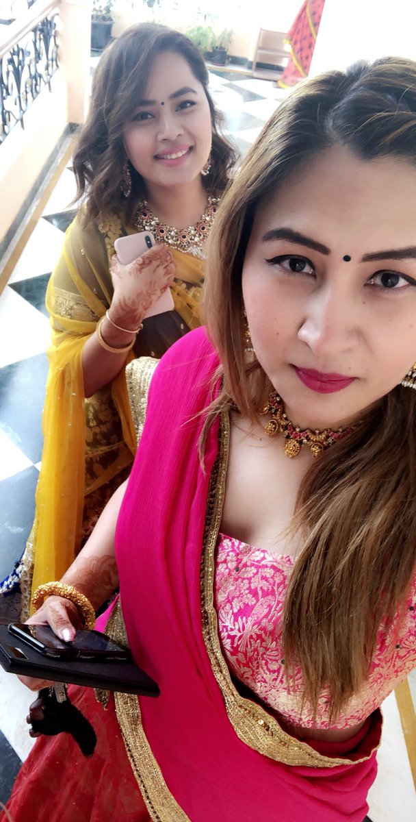 Guttajwala's tweet photo. Wedding diaries #familywedding #littlesister #alldressedup #mommydearest #indianwear  #ethnicwear #tookforever 😋😛 https://t.co/0pryiAOvpo