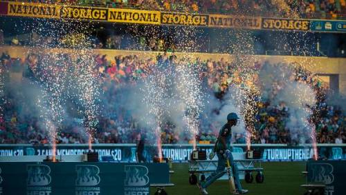 Big Bash League: Head hits heights again as Strikers triumph... #BrisbaneHeat dlvr.it/Q96p6Q #BrisbaneHeat