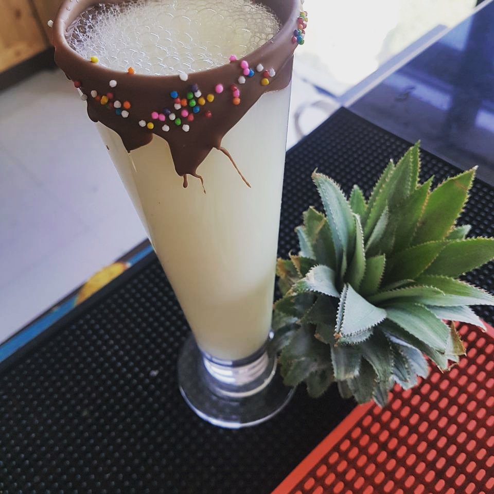 BarPatriot's tweet photo. When life hands you pineapples surprise it by making Pinacoladas.
A twist to classic
#Bacardilove @BACARDI https://t.co/VC1vUc6oOe