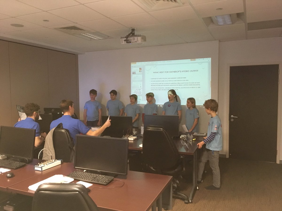 HatheropCastle's tweet image. Presentation completed -  the team did really well and managed to answer the judges questions. #FLLhydrodynamics