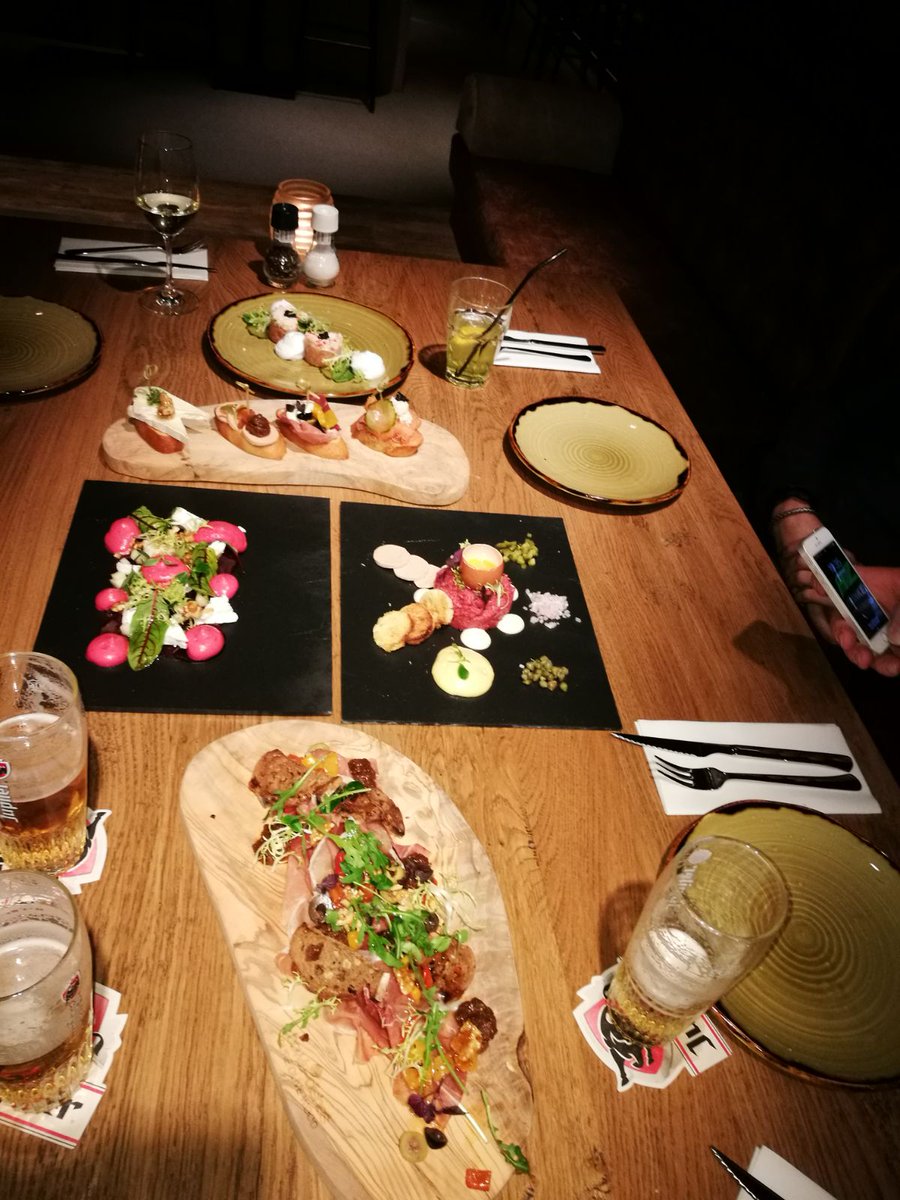 luchtzuiverende's tweet photo. Helemaal TOP gegeten in de "nieuwe" #Wollebrand. #Culinair  in een prachtige ambiance! https://t.co/eCHoYcWlhA