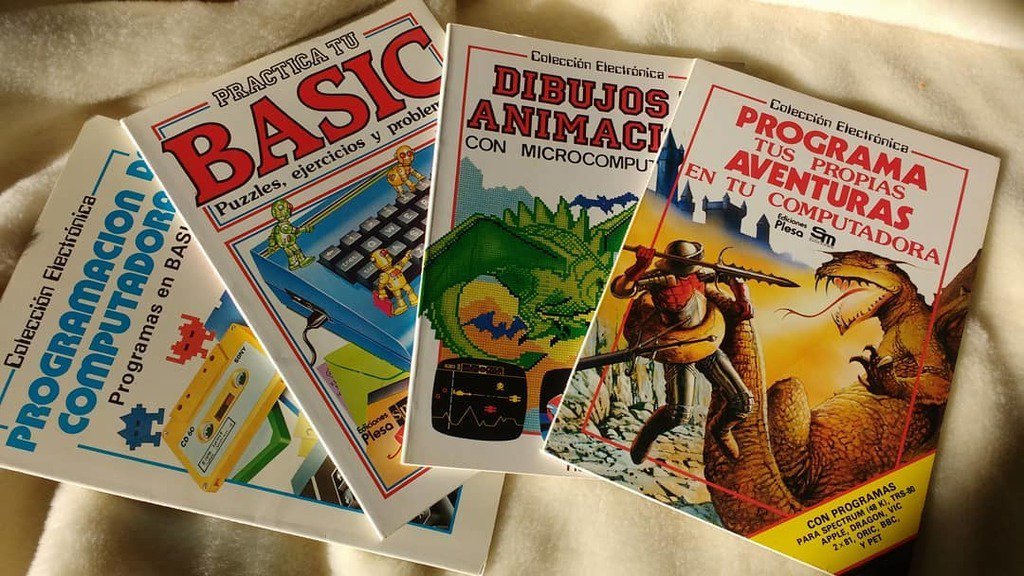 jorgecasas's tweet photo. Libros que encuentras en casa #retrodevelopers #basic #commodore https://t.co/Vrt6i2cGab https://t.co/1rRql7efHs