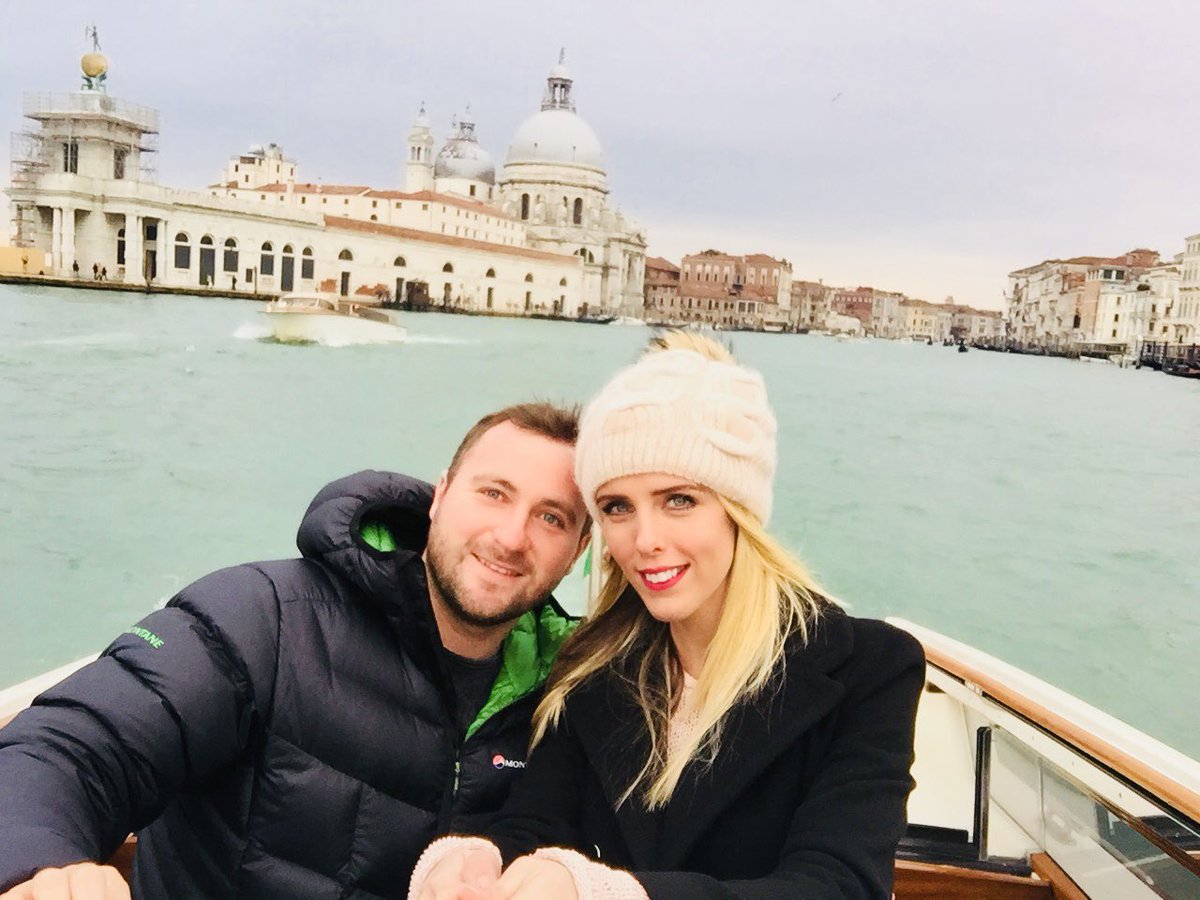 hbowers86's tweet photo. #venice 🇮🇹📷🥂 https://t.co/6RxUWvKFXS