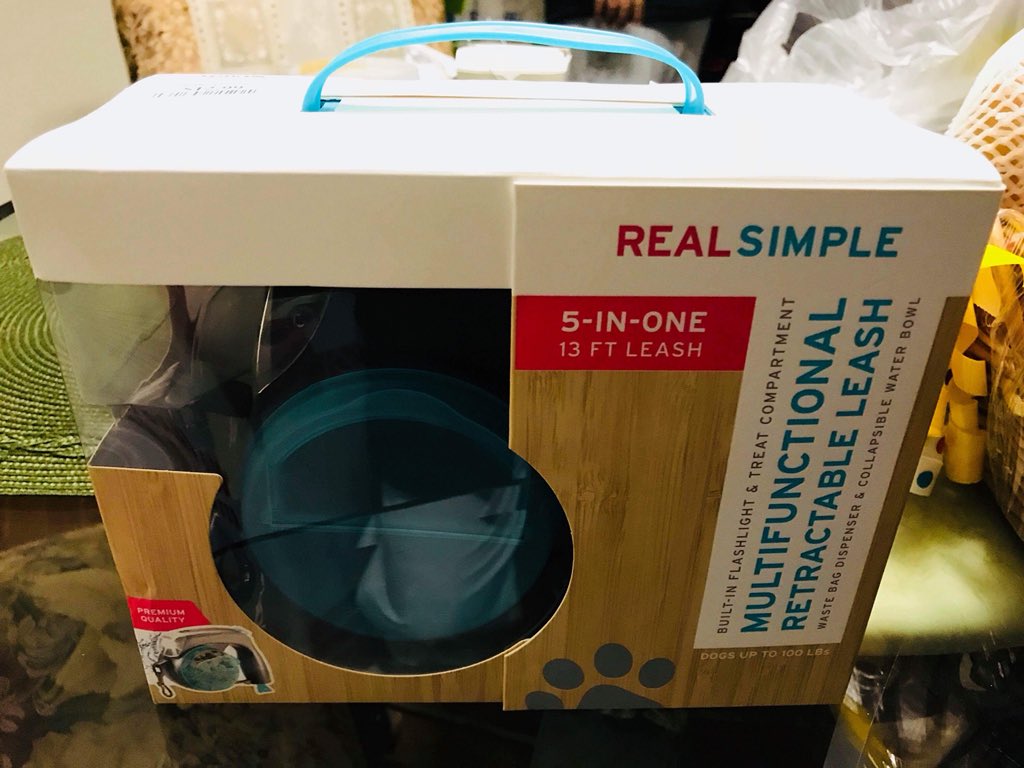 CeejayMirador's tweet photo. 5 in 1 retractable leash for my baby Nero 🐾🐾 from his very generous ninang Mye 😍😍 https://t.co/jAzObMBipv