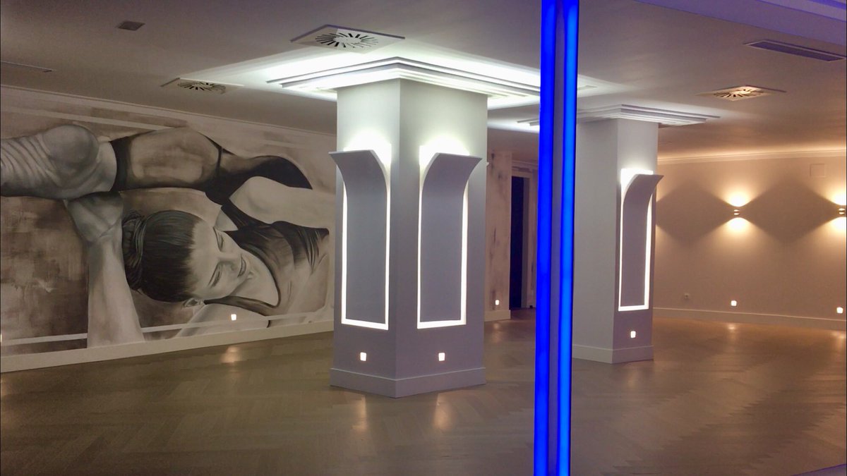 pilatesleon's tweet photo. Hoy quiero presentaros nuestra nueva sala para Pilates Suelo. Un espacio de 160 metros, cálido con una iluminación espectacular que nos invita a la calma y el bienestar.Nuestro #RegaloDeReyes https://t.co/PQXoNcattv