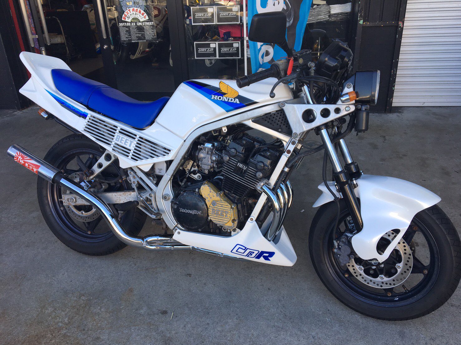 CBR400F アンダーカウル 新品 - カウル・フェンダー CBR400F アンダーカウル 新品 - カウル・フェンダー