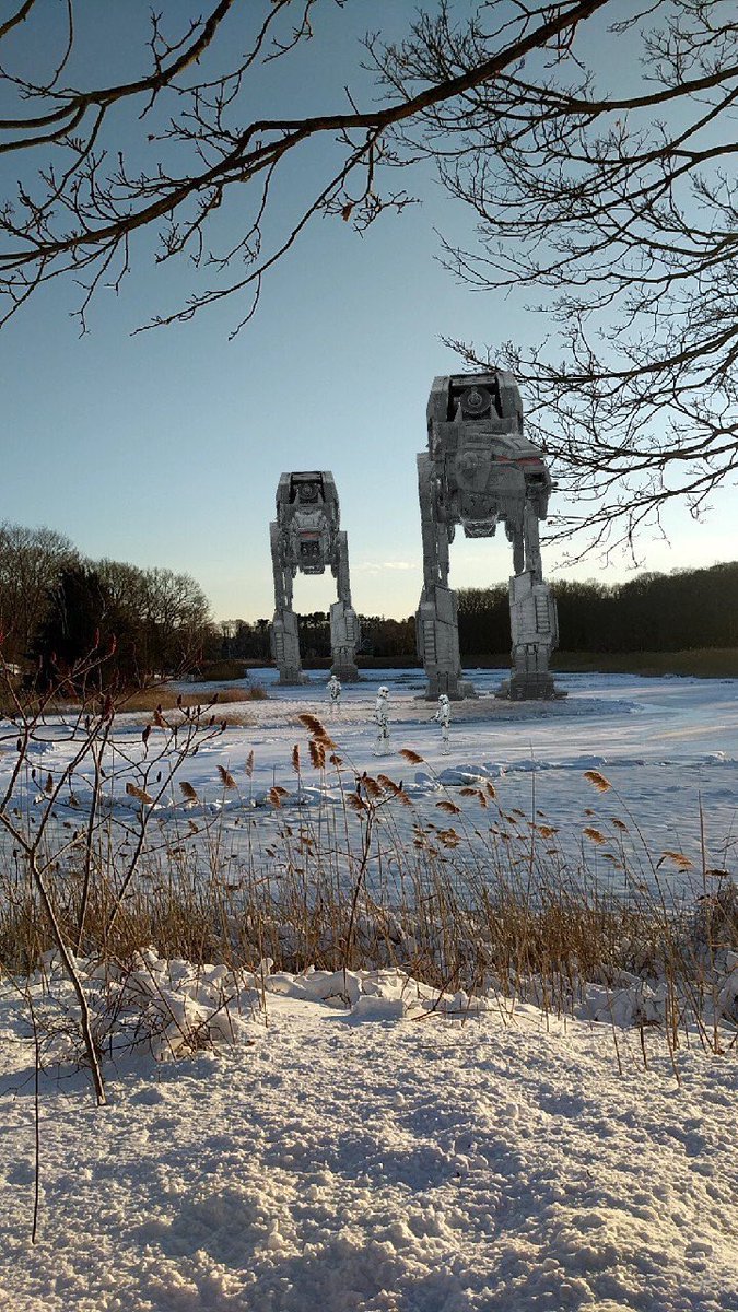 DaveSTrooper's tweet photo. Had to get the 4x4 to #parkrun this morning , handy at times 👍 super time running with my buddies 🏃🏃🏃#ukrunchat #stormtrooper #starwars #droids https://t.co/XyGCn7ebXp
