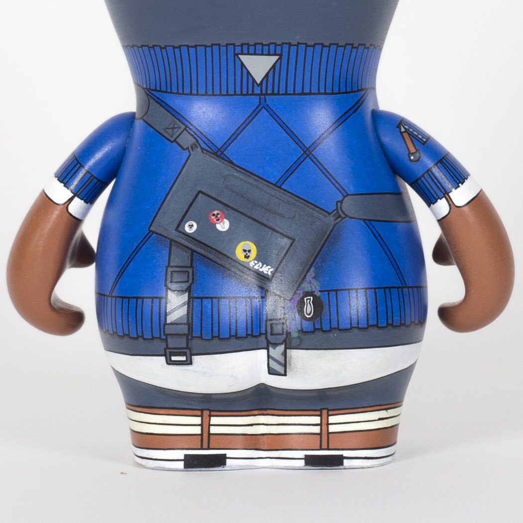 YmaSdesign's tweet photo. MARCUS 🕶🧢📱 @Watch_DogsFR 2, currently at @citadium !!! 101 Eeerz project 
#marcus #watchdog #watchdogs #watchdogs2 #hack #hacker #lunettes #ubisoft #videogames #eeerz #rabbids #toy #art #arttoy #arttoys #fanart #custom #ymas https://t.co/r2Xswy6jd0