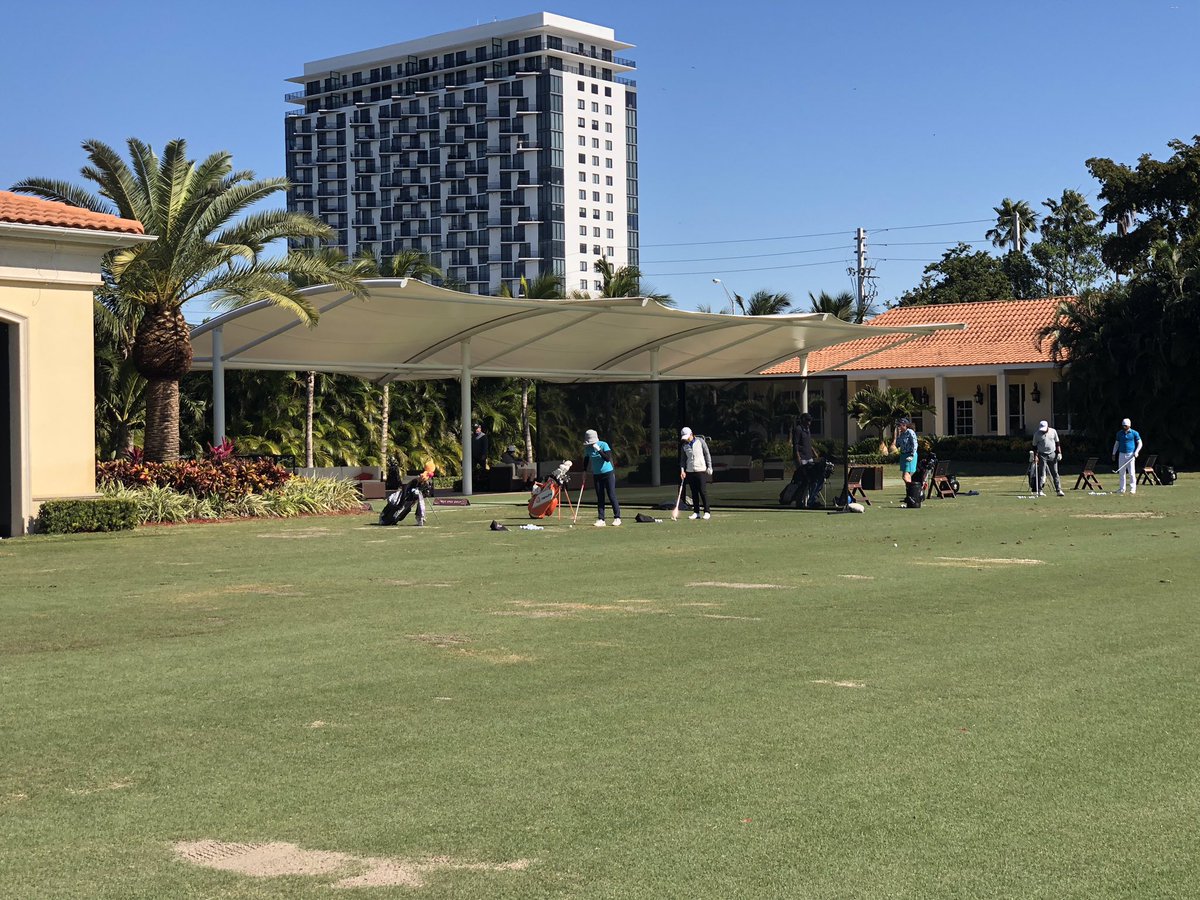 Beautiful day @RSGPC_ <a href="/TrumpDoral/">Trump National Doral Miami</a> today! 65 degrees. #escapewinter #bombcyclone #golf 

Call Us. (305) 591-6487.