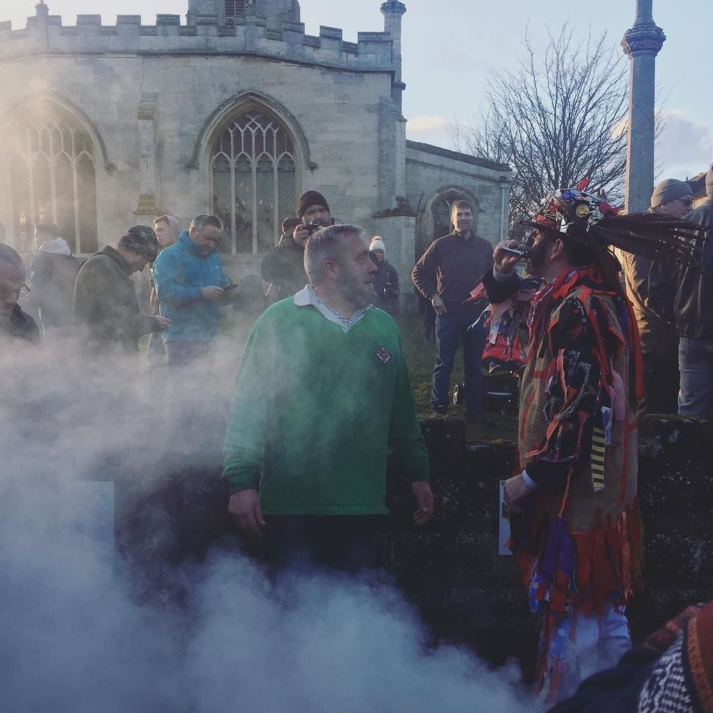 AnnaFCSmith's tweet photo. The fool having a drink after being smoked. .
#haxeyhood #folkcustom #fool #docroweproject #docrowearchiveproject #docrowearchive #britishcustoms #custom #booze https://t.co/BMxNNu6HpJ https://t.co/0EalMsFSQc