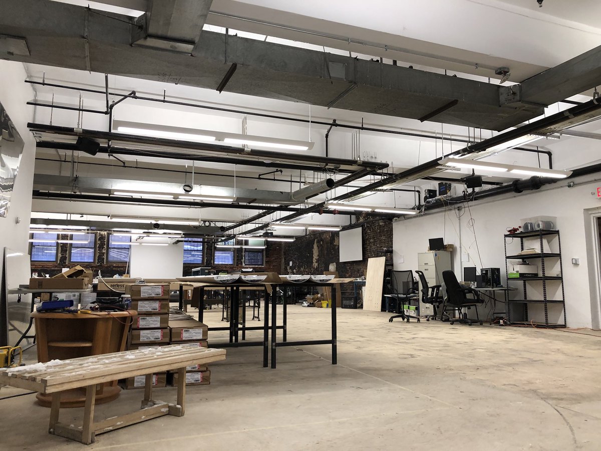 benberkowitz's tweet photo. Move day @MakeHaven #nhv #ct https://t.co/Cgs7y6qXA2