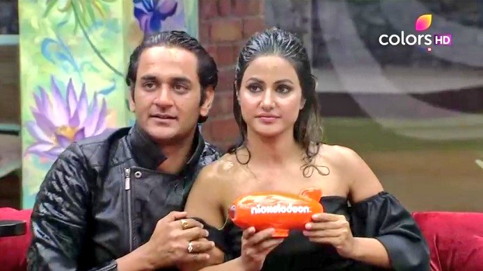 IamSinghaniya's tweet photo. Just look at both. Ese friends bohot hi rarely milte hai. Jhagda bhi hua, sortout bhi kia, fir se dost bhi bne. Isi ko toh friendship bolte hai. I just love d way Vikas Hold #HinaKhan arm. Love you Hina, thoda sa love you Guchipoo ko bhi. #BB11 @EndemolShineIND @eyehinakhan https://t.co/T1ouCAWAty