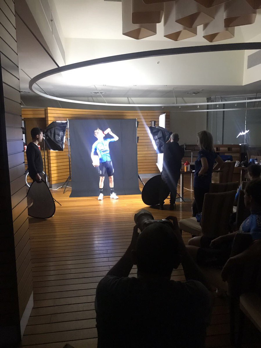 Snipercycling's tweet photo. Fotoshoot π¬π· #trainingskamp #Greece https://t.co/wCgobGZRHW