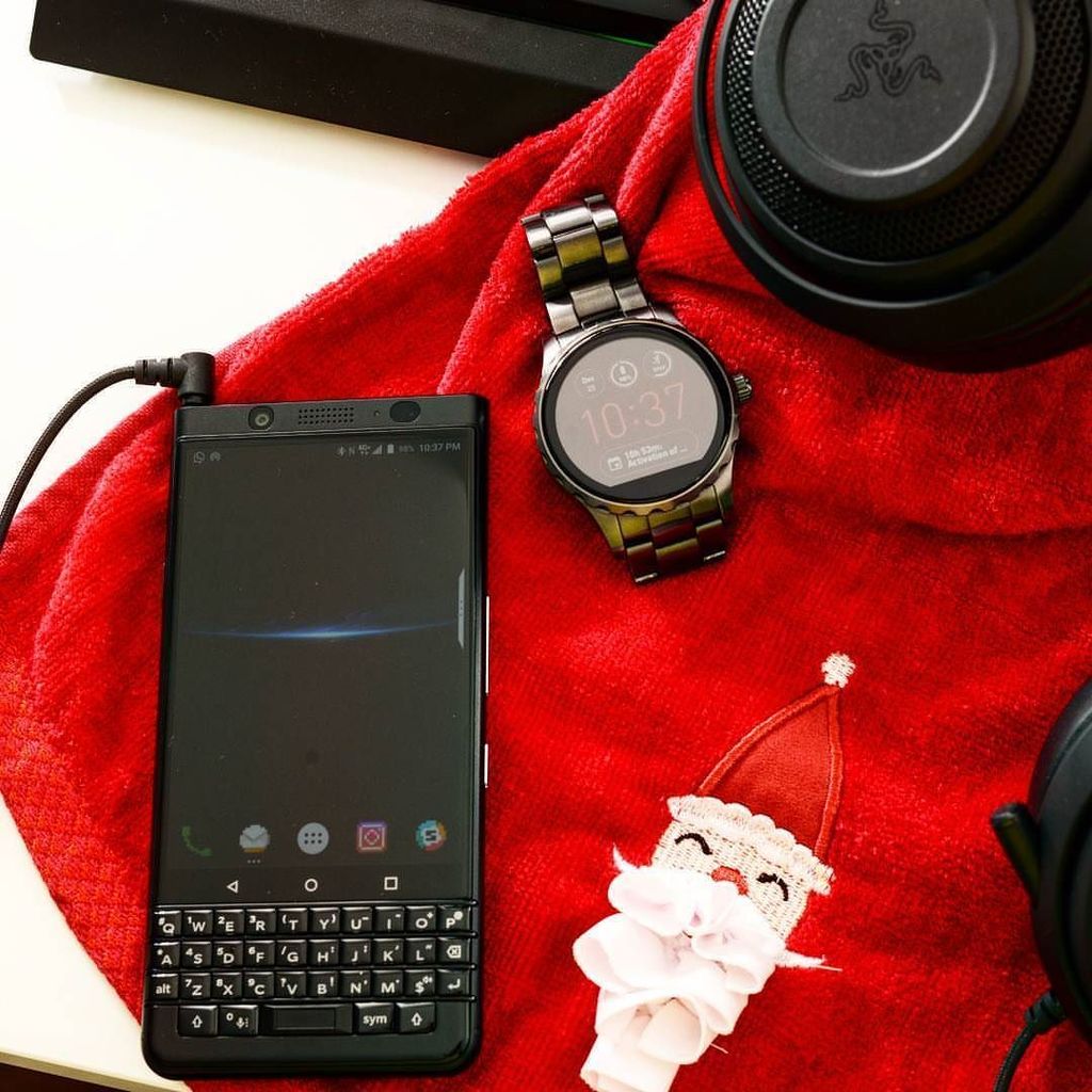 blackberry smartwatch 2018