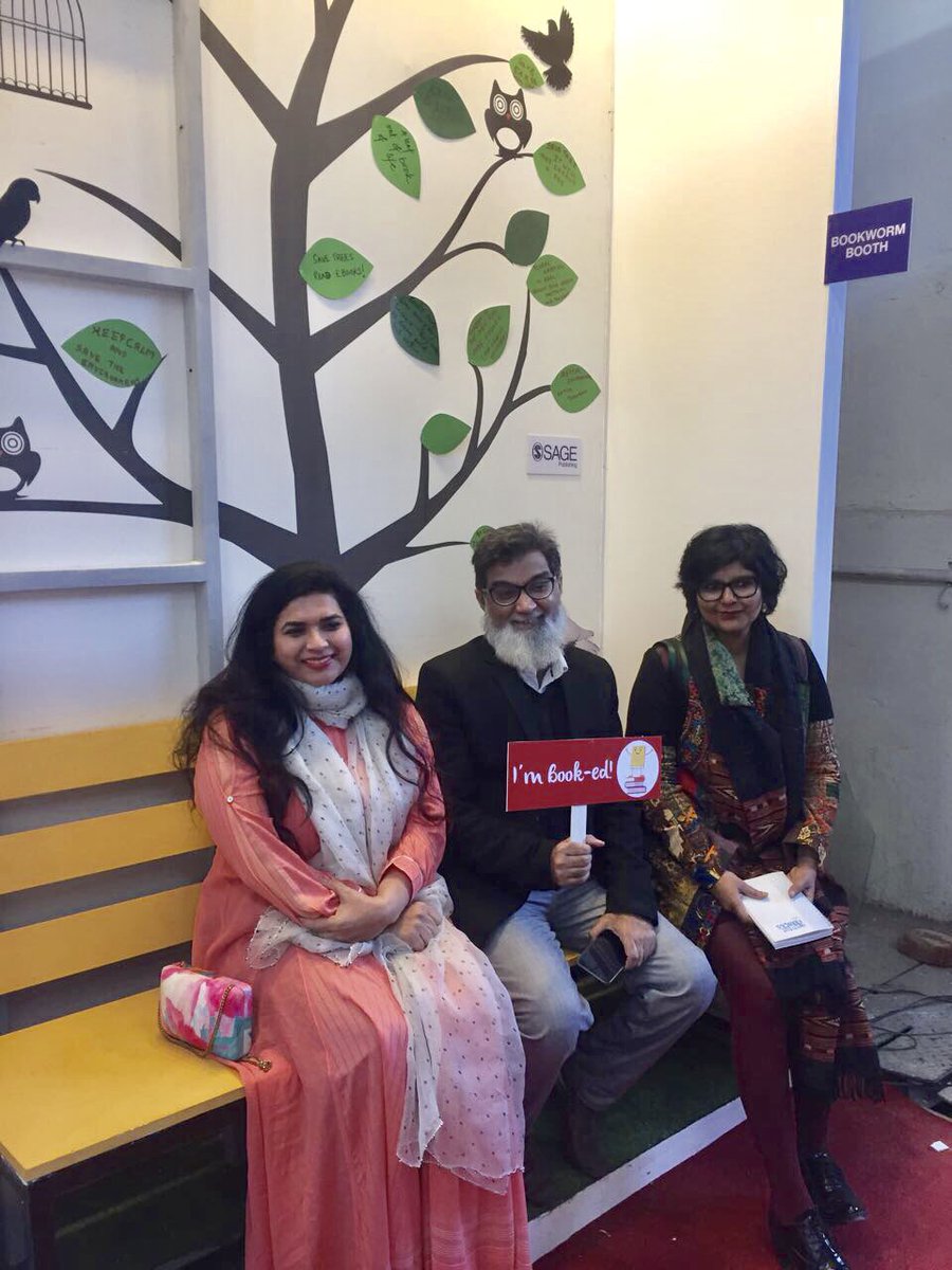 Aarti_David's tweet image. @ziyaussalam #MadhujaMukherjee #AyeshaIqbalViswamohan #capturedintime at the #bookwormbooth #SAGE Hall 10 Stall 156-165 @SAGEPubIndia