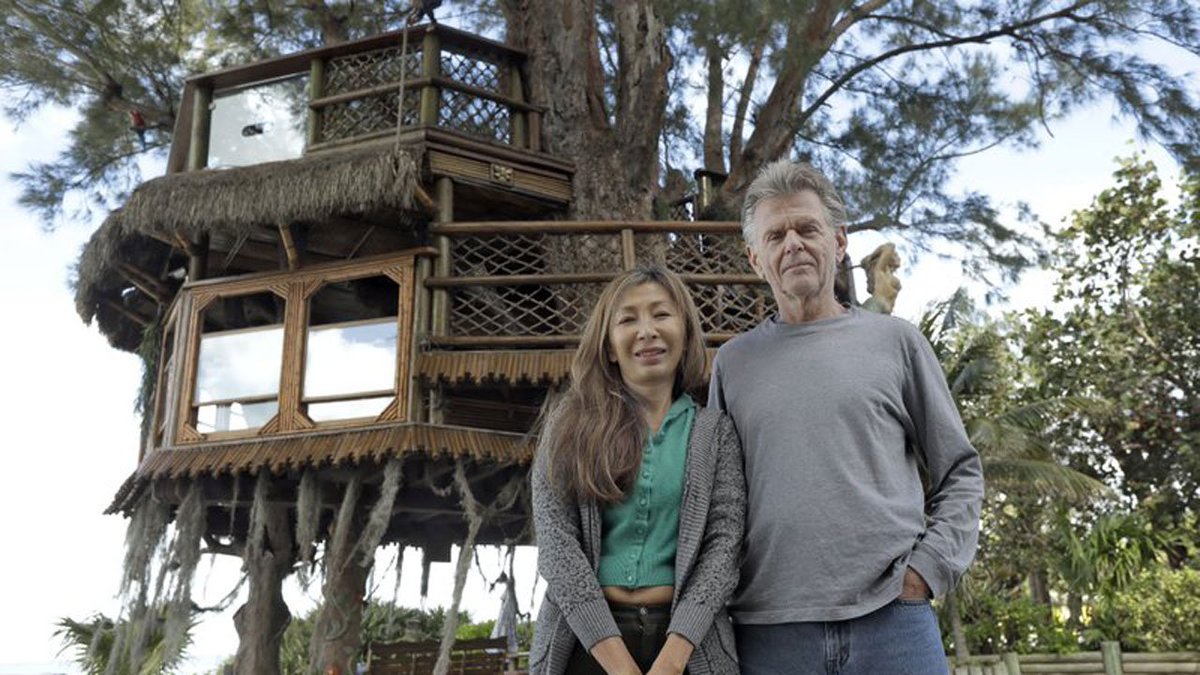 Couple takes their fight to keep their expensive beachfront treehouse to the Supreme Court bit.ly/2m16hwA?utm_so… https://t.co/oh8chdCeqg