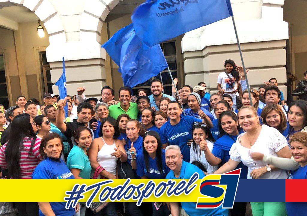 GabyVillamar6's tweet photo. El pueblo vota #7vecesSI https://t.co/ov0nvlzPG8